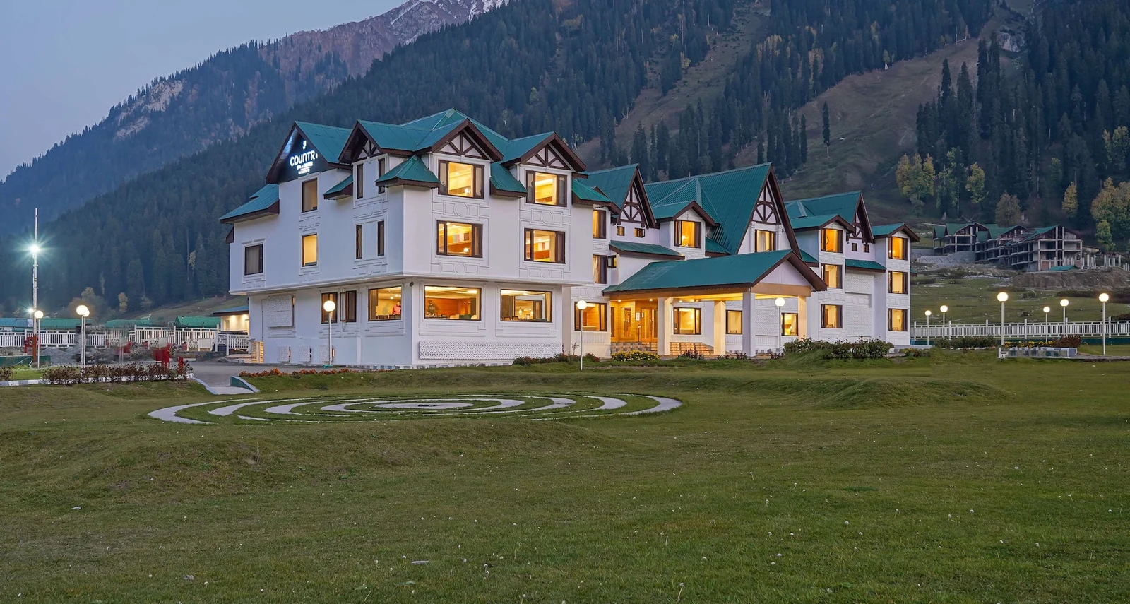 Country Inn and Suites by Radisson Sonamarg