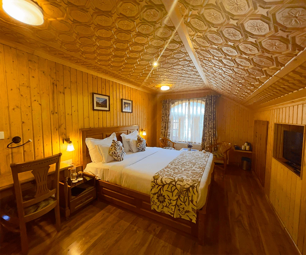 Shaw Inn Gulmarg